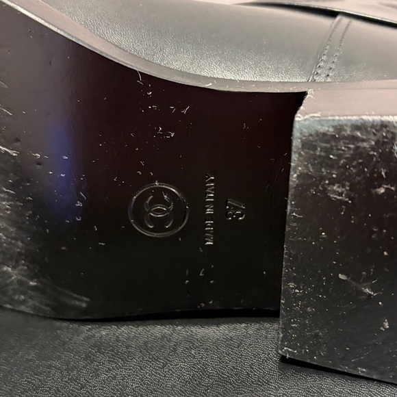 CHANEL Black 2016 Camellia Accent Moto Boots - Picture 15 of 16